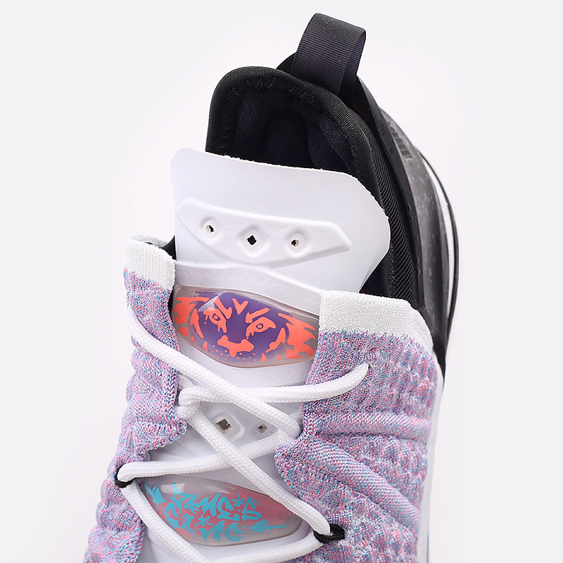 мужские белые баскетбольные кроссовки Nike Lebron XVIII CQ9283-900 - цена, описание, фото 3